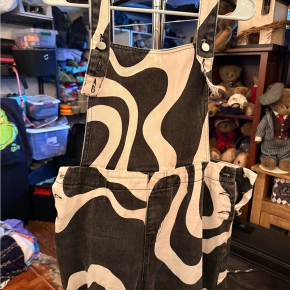 Cider Black and White Swirl overalls size L - Picture 5 of 8